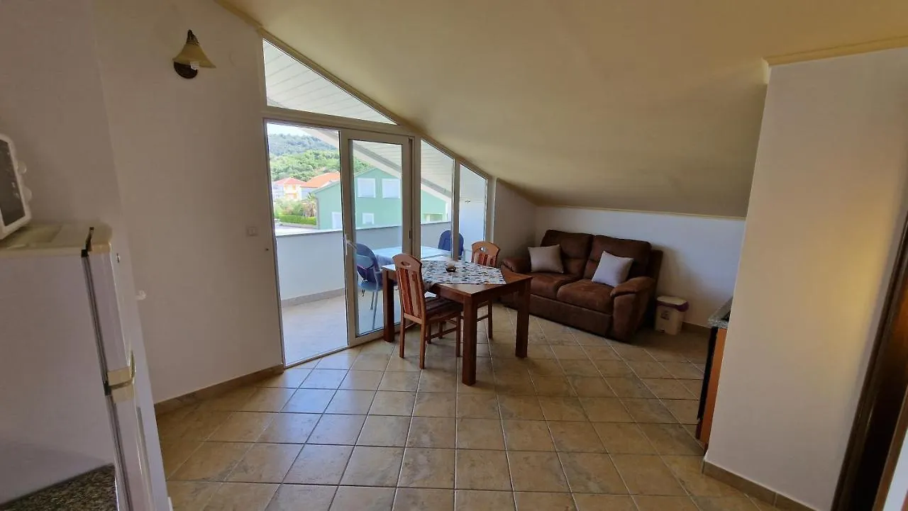 Haus Anica Apartment Rab Town